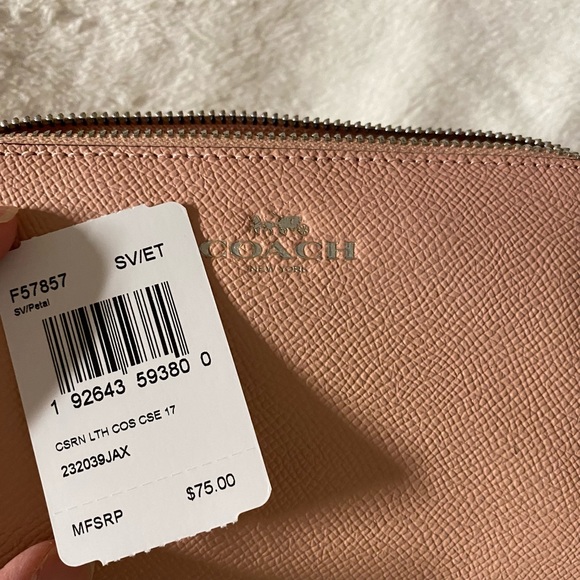 Coach Silver/Petal Cosmetic Case 17 in Crossgrain Leather NWT - Picture 3 of 3